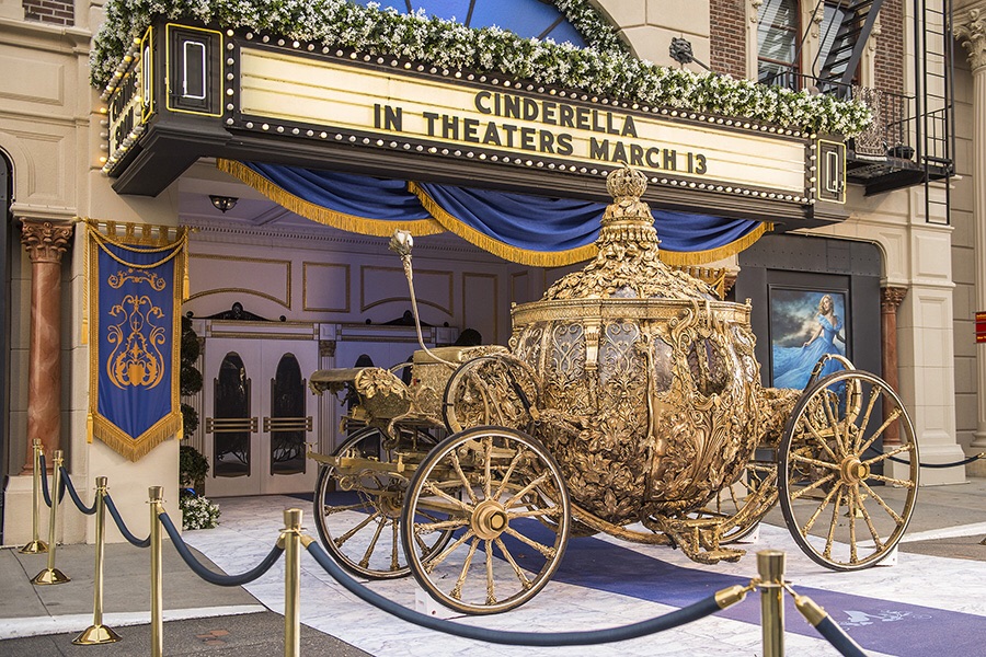 El carruaje de Cenicienta llega a Hollywood Studios! | Viajes y magia